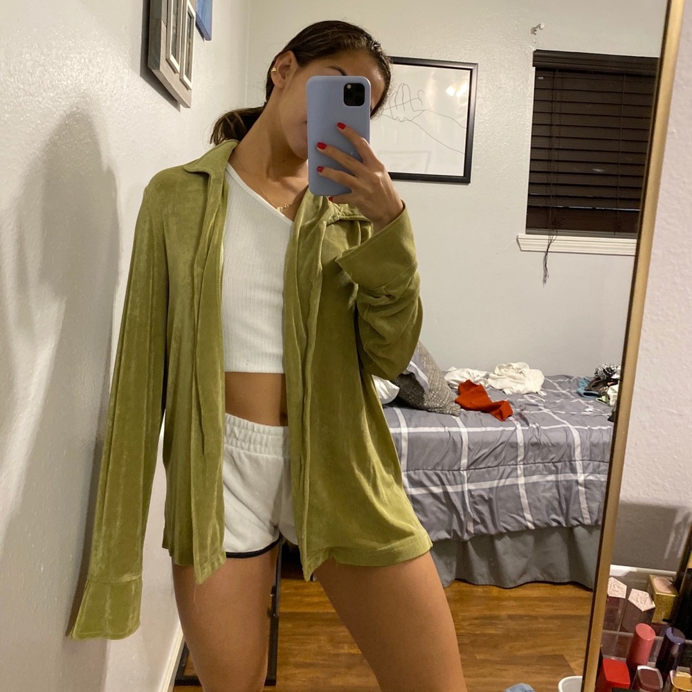 Green button down
